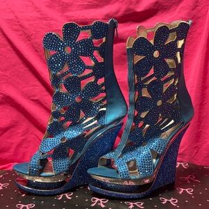 Chic Blue Floral Cutout Wedge Sandals